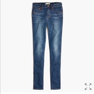 9” Skinny Skinny Jeans